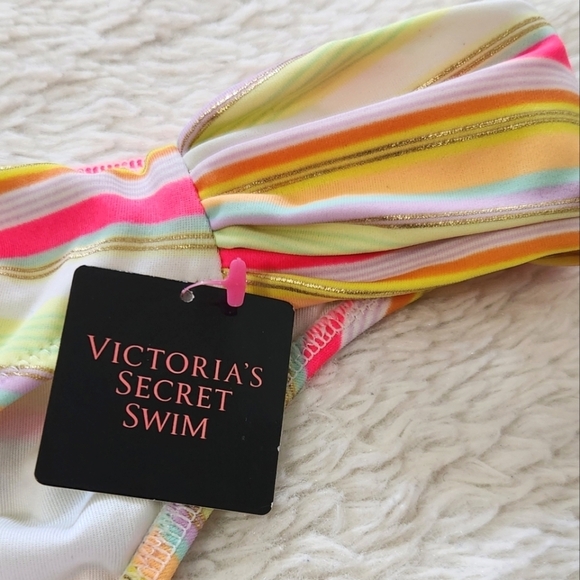 New!Victoria's Secret Swim Bikini Bottom - Picture 7 of 7